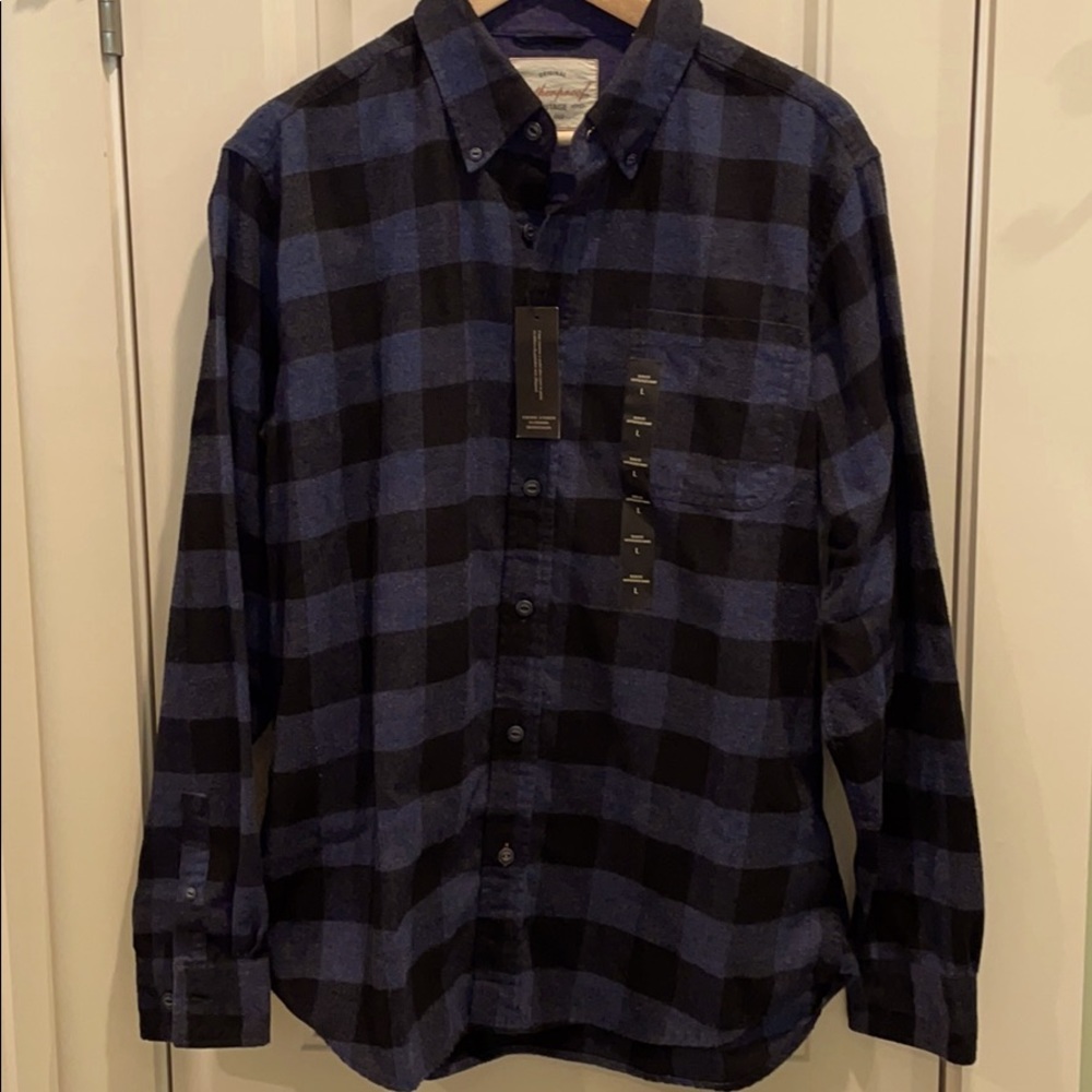 NWT Banana Republic Slim Fit Untucked Shirt